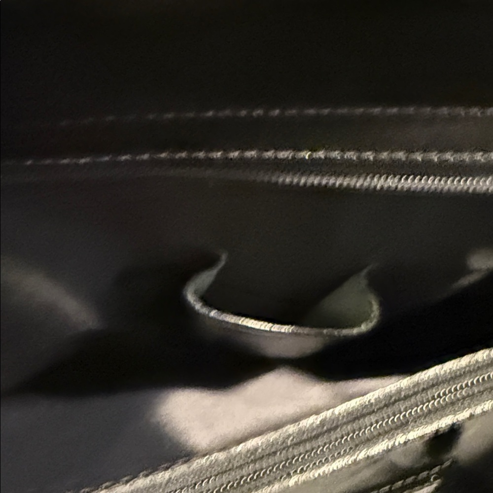 Elegant Black Leather Briefcase Messenger Laptop Executive bag shoulder strap - Picture 8 of 16